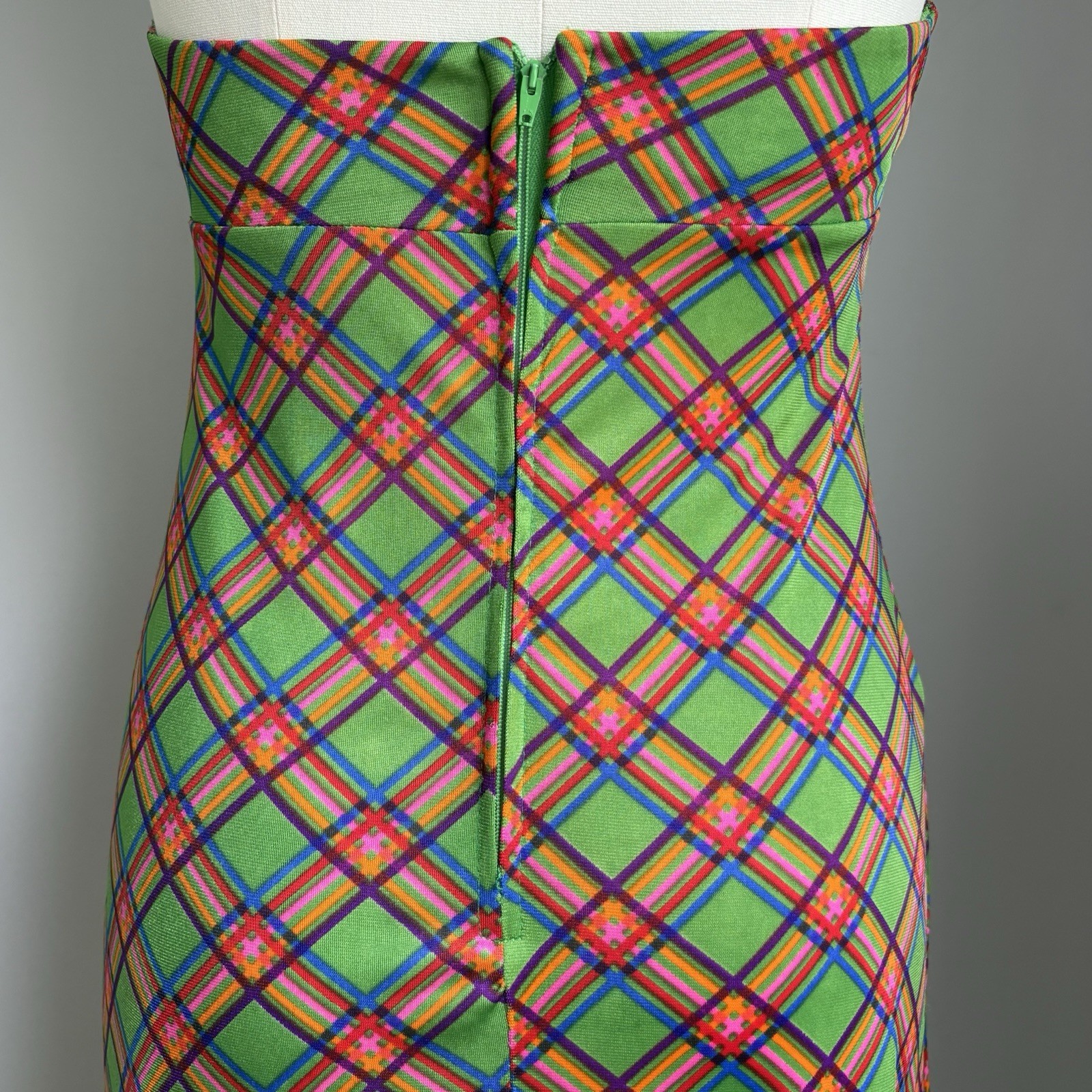 Vintage 1970’s Mod Halter style Argyle Plaid Print Maxi Dress Size XS