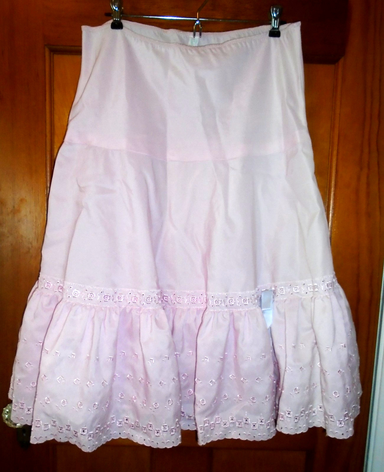 VINTAGE PINK PETTICOAT HALF SLIP BARBIZON PETTISWEET Sz 14-16 Girls / Women S-M