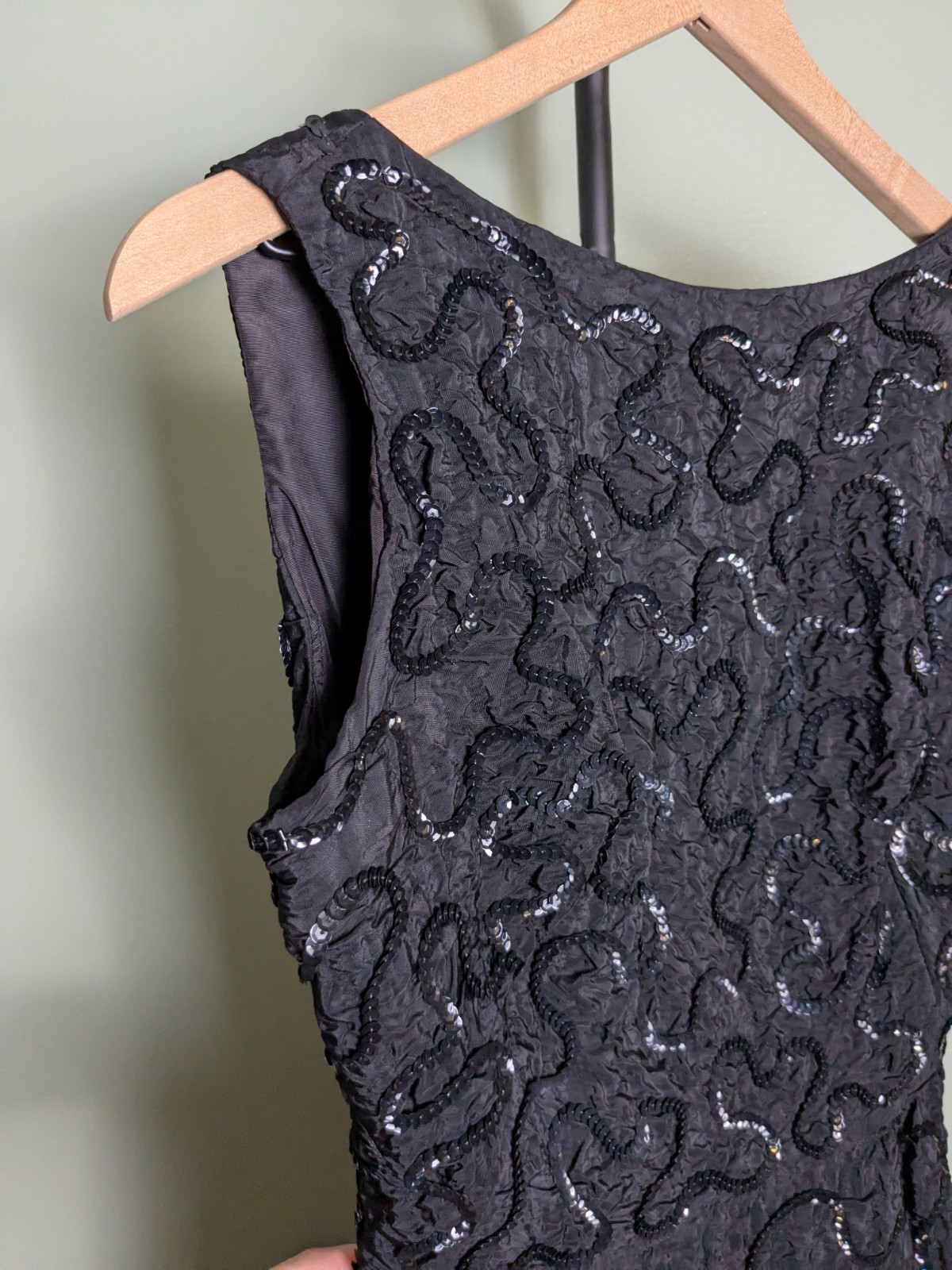 Sequin Squiggly Design True Vintage Black Pencil Wiggle Dress