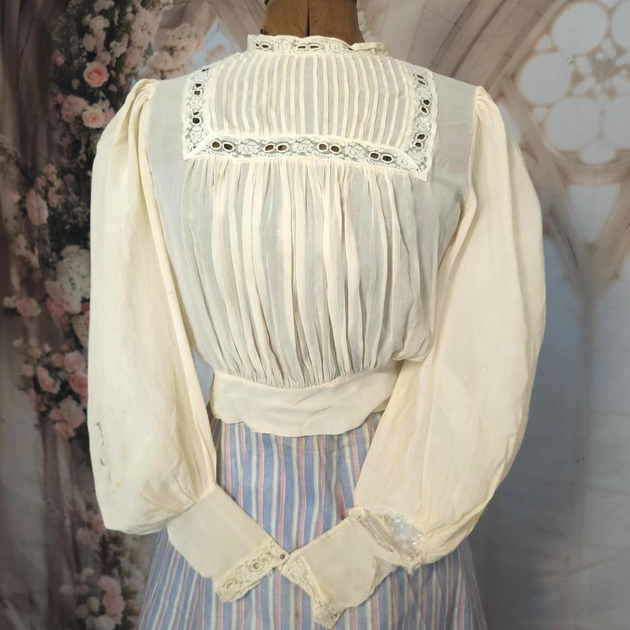 Antique Cream Lace Blouse w/ Puffy Sleeves Chiffon Prairie 1910s 1900s Top Shirt