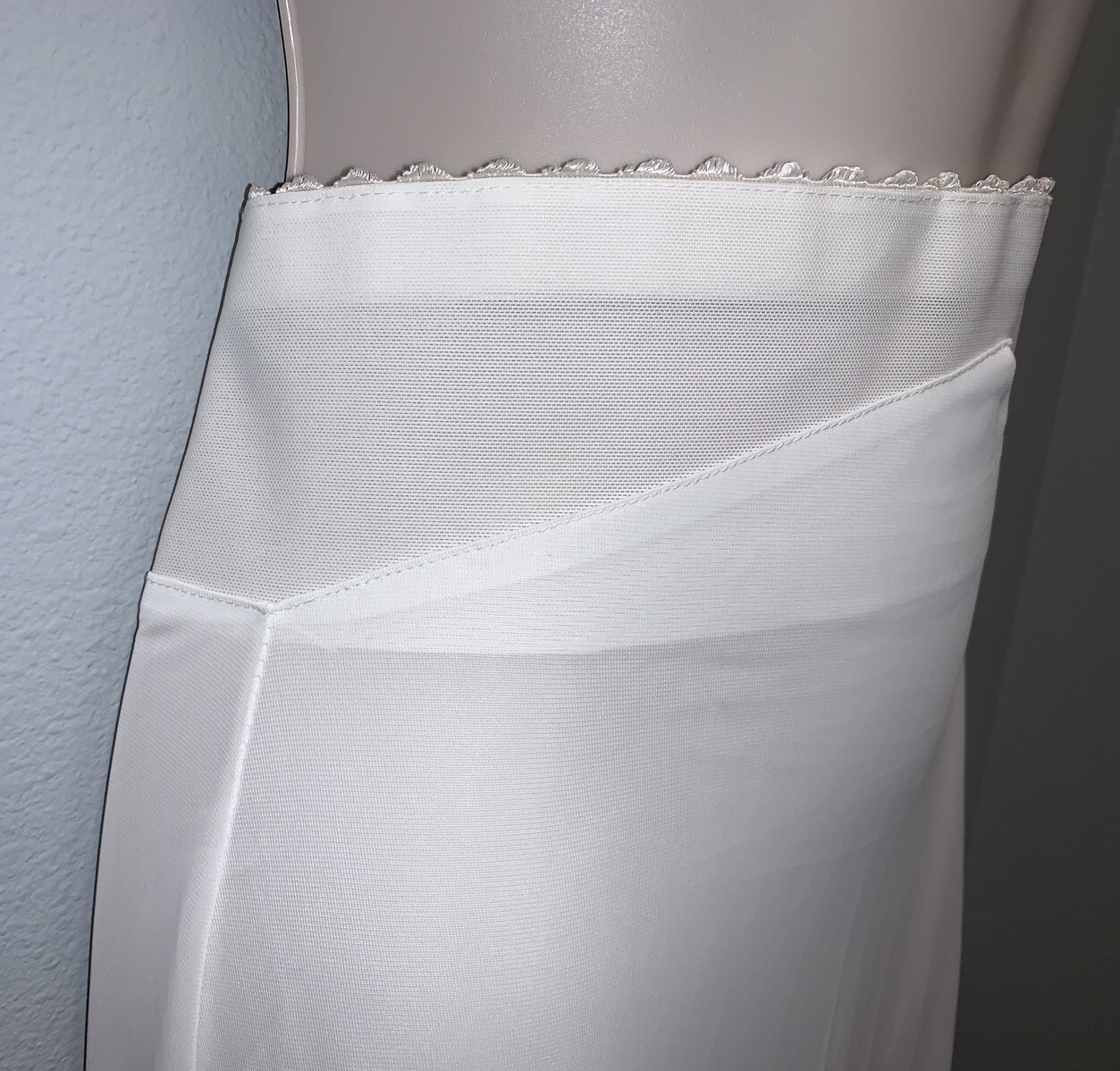 MERRY MODES Size 12 Ivory Long Formal Half Slip Back Zipper Lace Slit Vintage