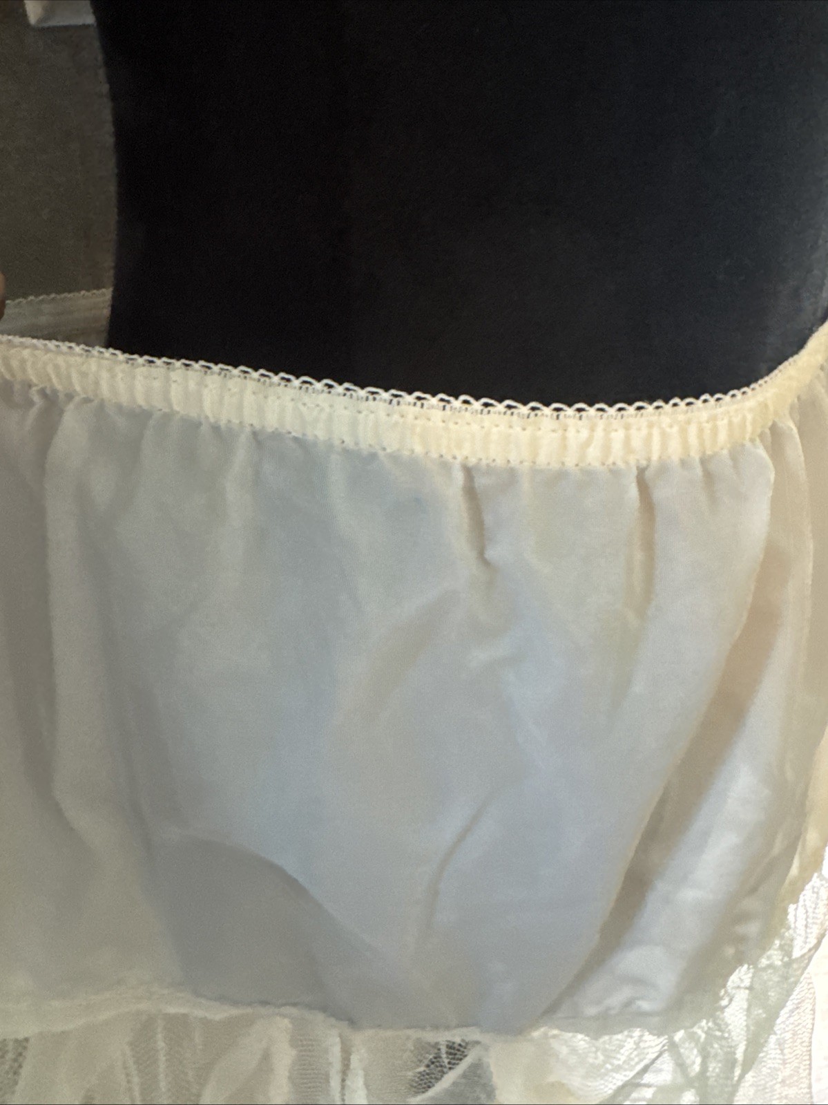 Vintage White Mel-Lin White Tulle Petticoat Crinoline, Slip Skirt Large