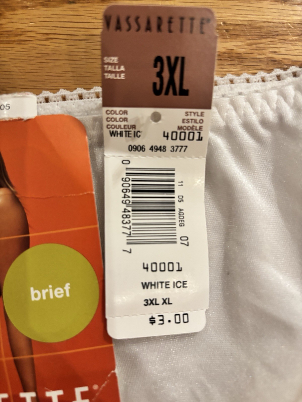 3X Vassarette Undershapers Panties Smoothing & Shaping 40001 White Satin NOS