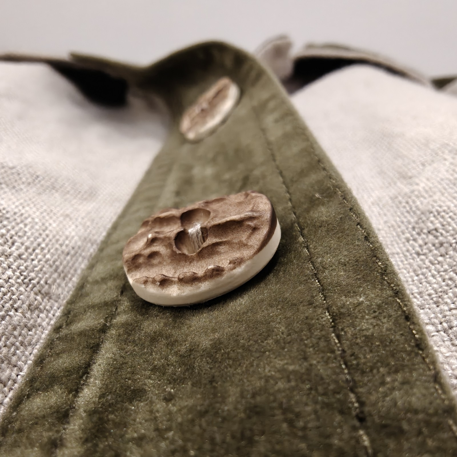 Your Sixth Sense C&A Linen Blend Blouse Vintage Beige Khaki Velvet Trim UK 16