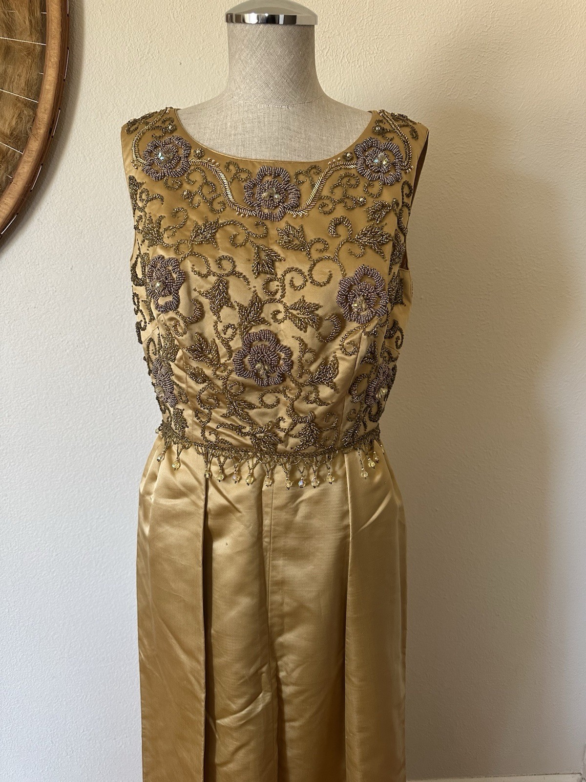 Elegant 1960&rsquo;s Lavishly Beaded Silk Evening Gown Dress Small