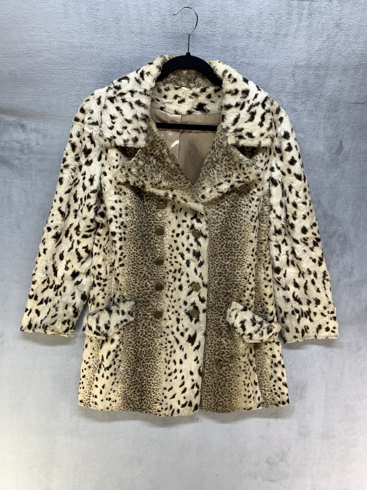 VTG Leopard Print Faux Fur Jacket Gold Buttons Ladies Union Made In U.S.A Retro