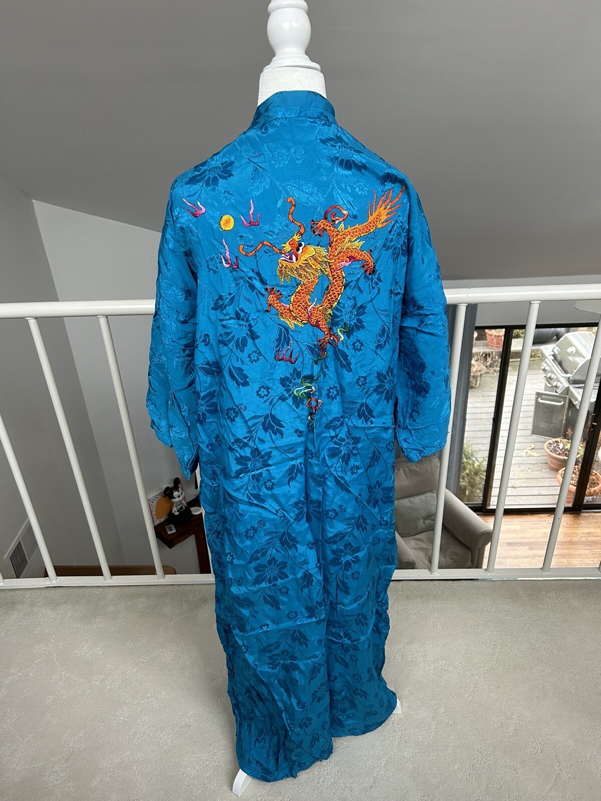 Genuine Vintage Golden Bee Embroidered Chinese Dressing Gown robe Kimono Dragon