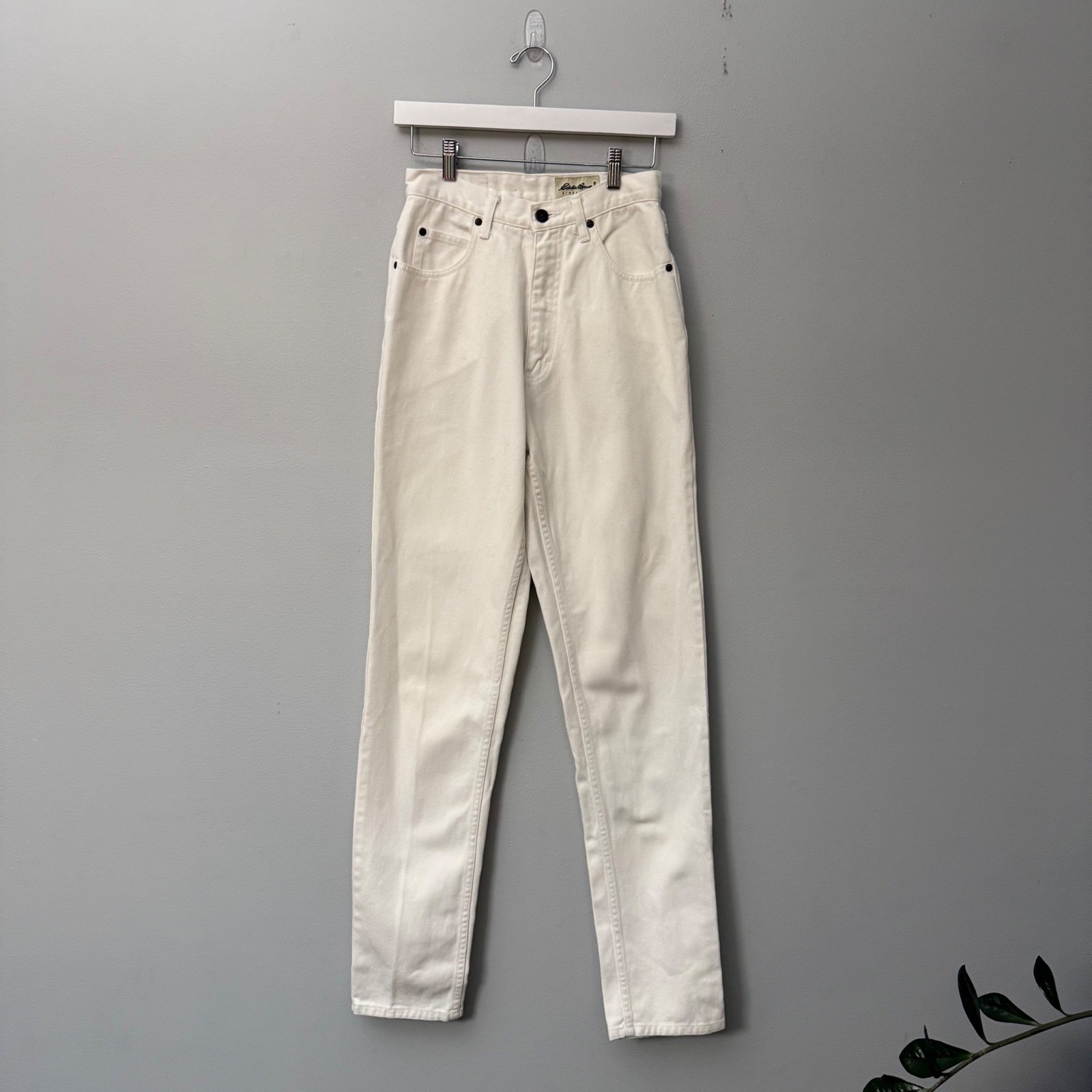 Vintage Eddie Bauer Womens Sz 8 White Denim Mom Jeans Taper Leg High Waist 90s