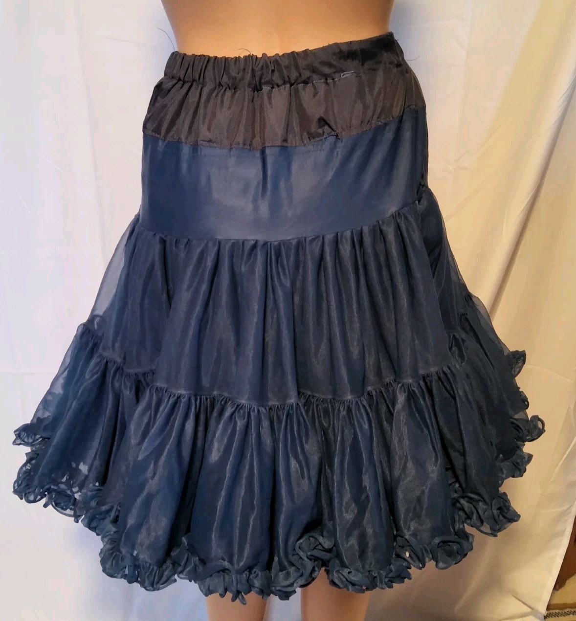 Vtg 20.5” Square Dance Rockabilly Petticoat Navy Blue Md. 26-34&Prime;W Pettipants