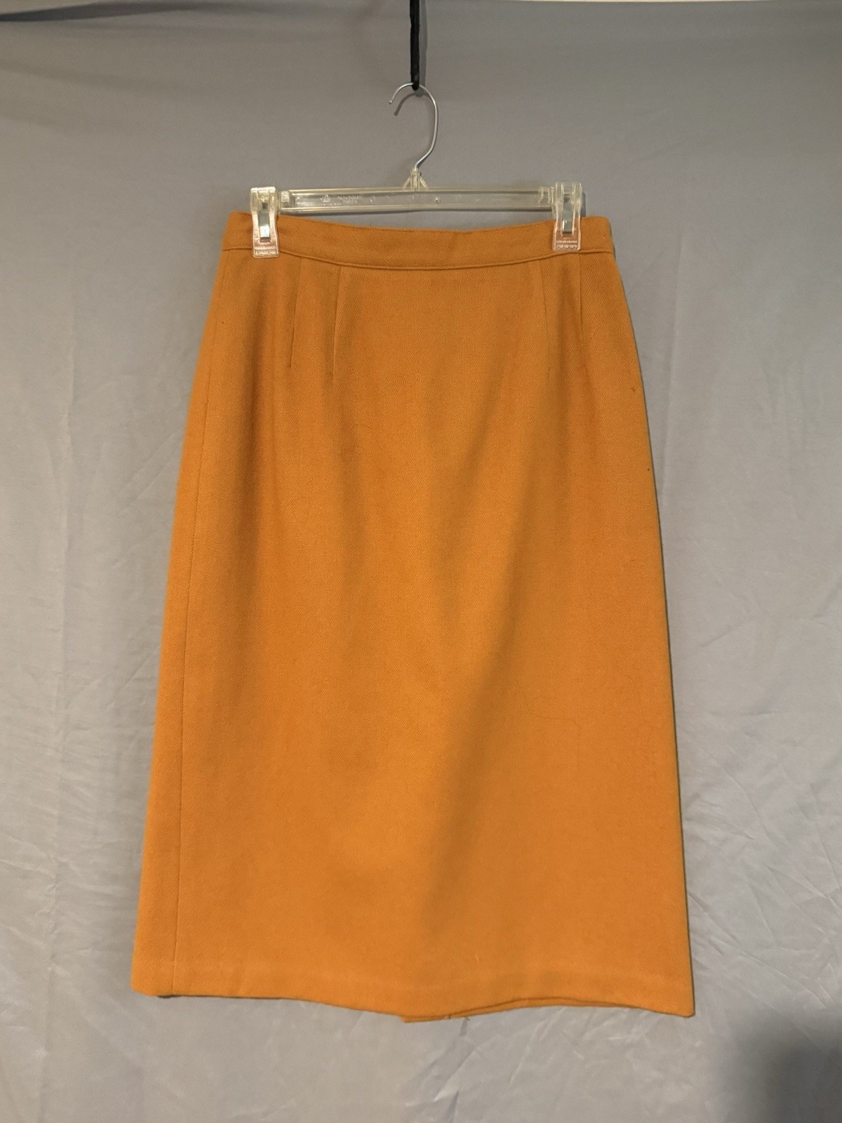 Radcliffe Women’s Orange Solid Lined Midi Pencil Skirt Button Accent Size 2
