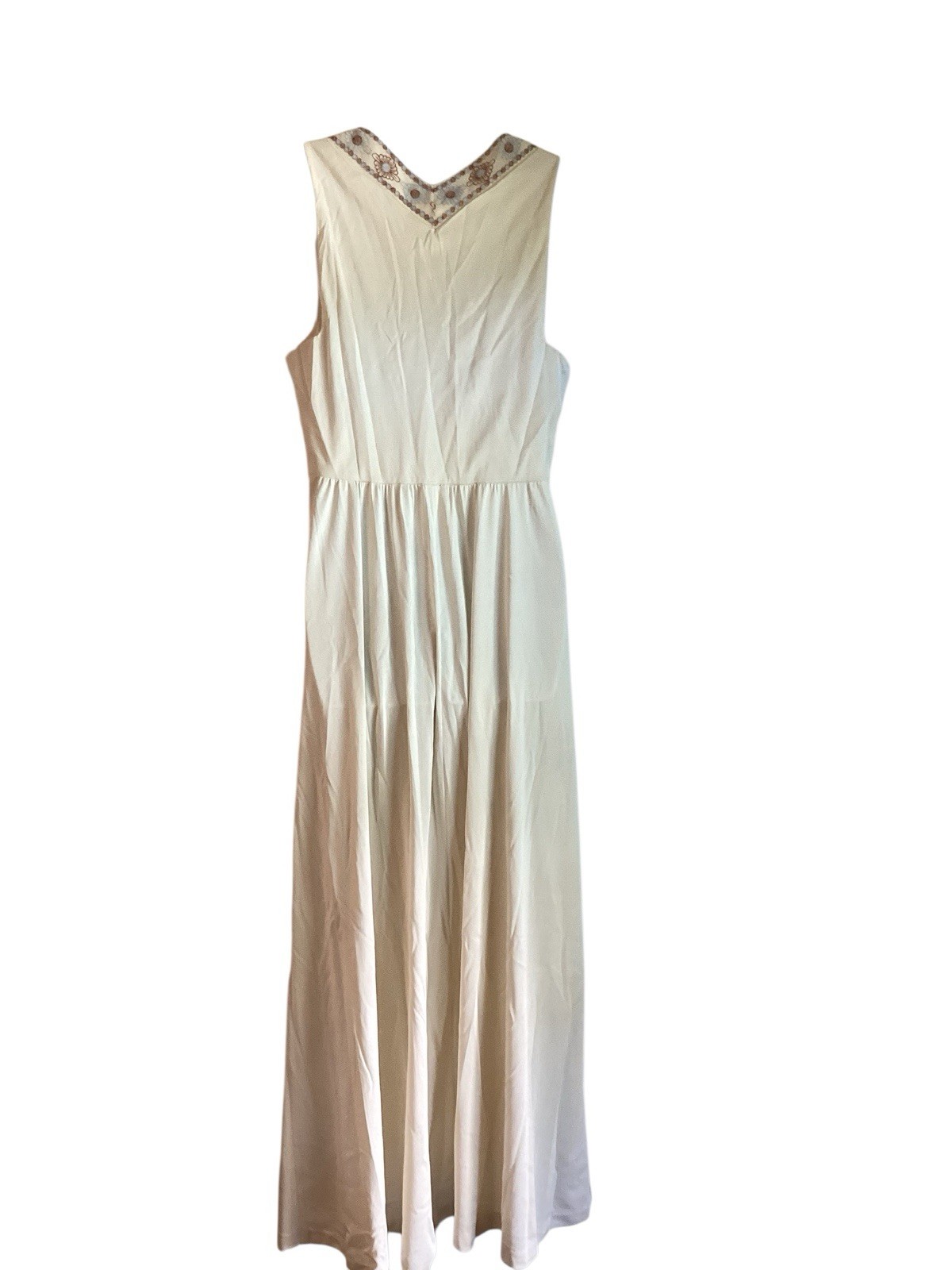 Vintage Silky Beige 100% NYLON & LACE Slip Nightgown Negligee Embroidered Med