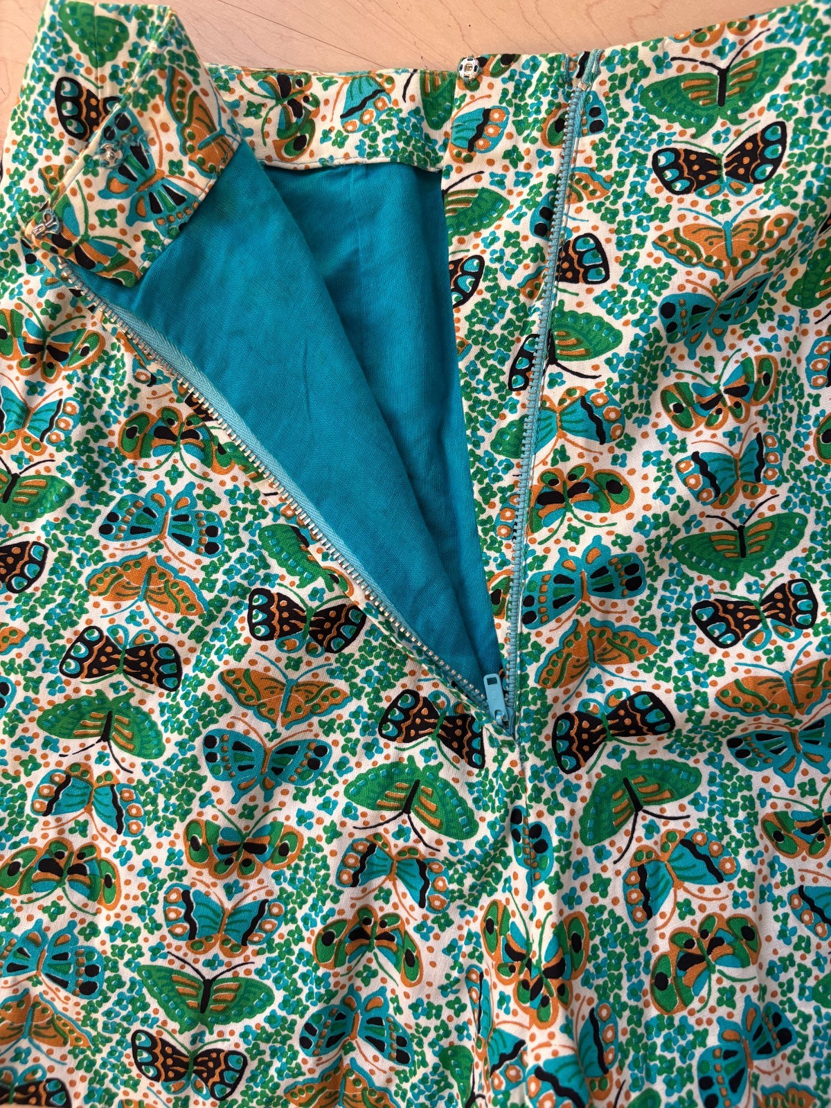 VTG Saks Fifth Avenue Butterfly Print 4 Pc Set Blouse, Long Vest, Shorts, Belt