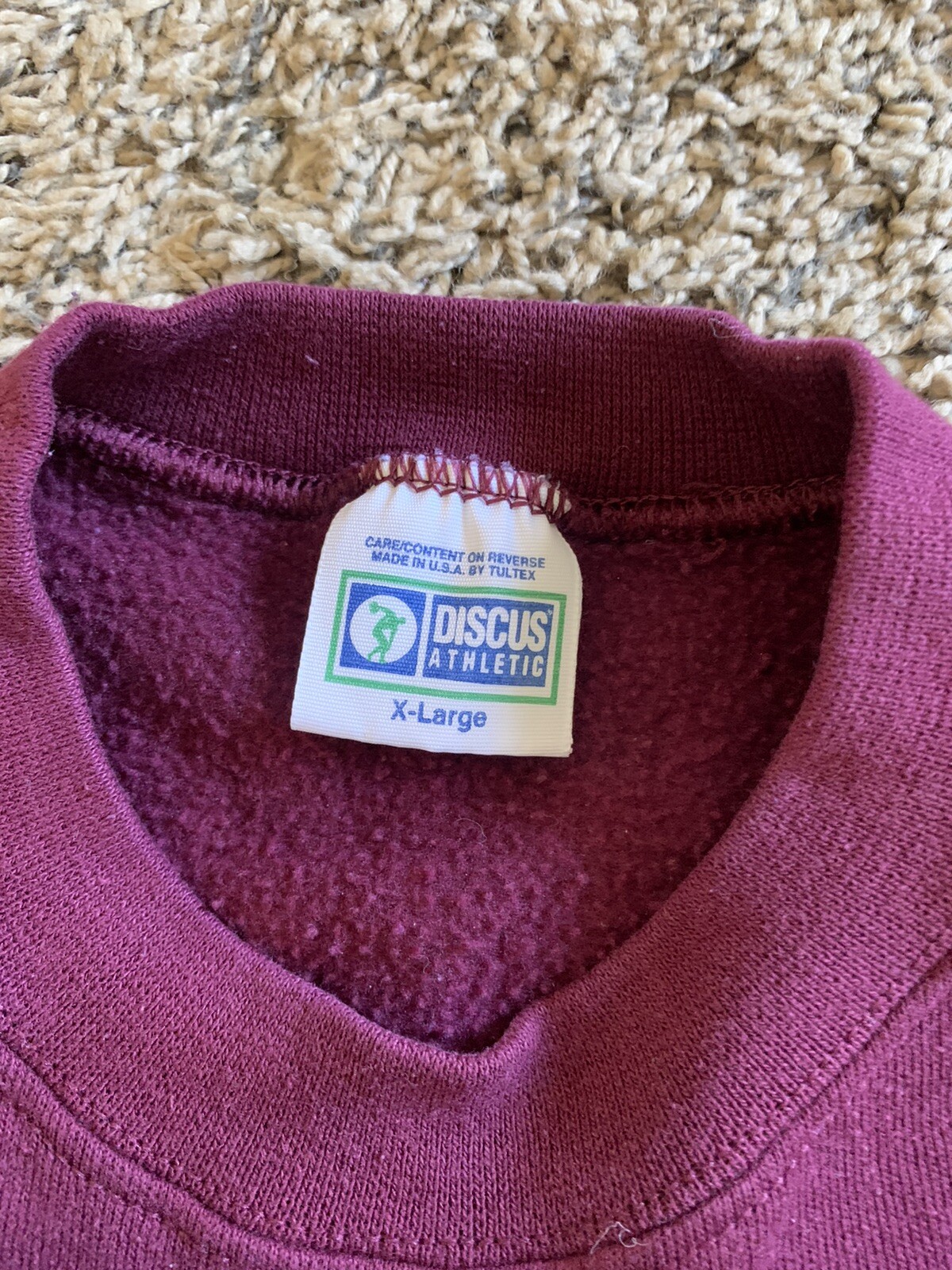 Discus Athletic Vintage Sweater « Sew Glad To Be Homespun at Heart » X-Large