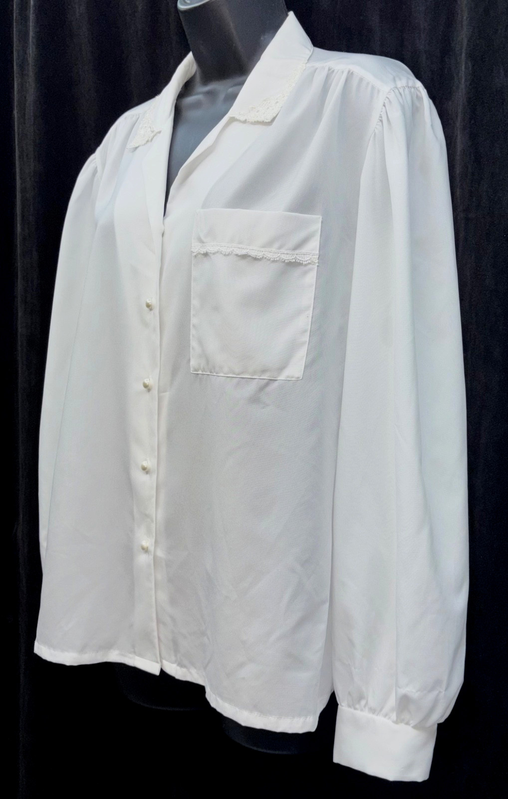 VTG JONQUIL by JUDY BOND Size 14 Button Up Lace Detail Neckline Blouse Ivory