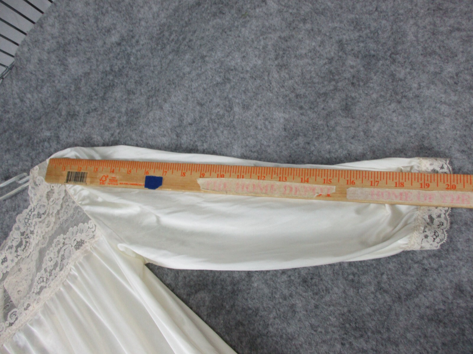 Miss Elaine Peignoir Robe nightgown & Dress Women S Ivory BUTTER SOFT Nylon Lace