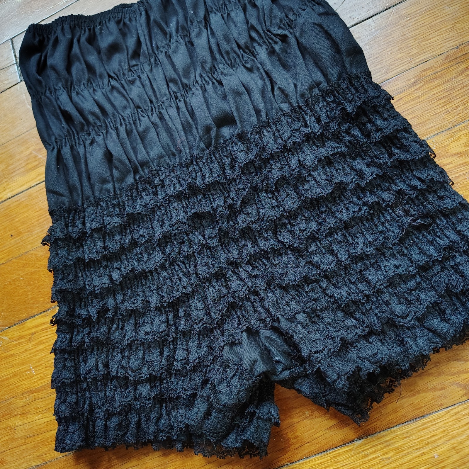 60s Malco Modes Black Lacy Ruffle Stretchy Ruched Bloomers Petti-Pants Small Med