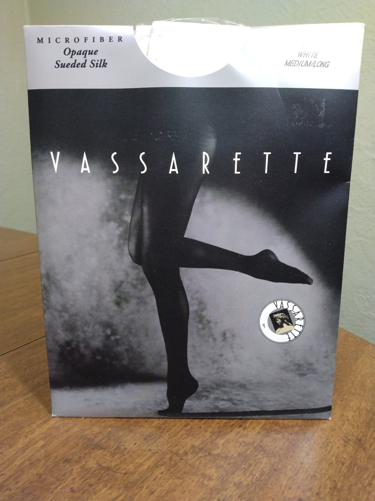 Vassarette Microfiber Opaque Sueded Silk Pantyhose White Med/Long NOS