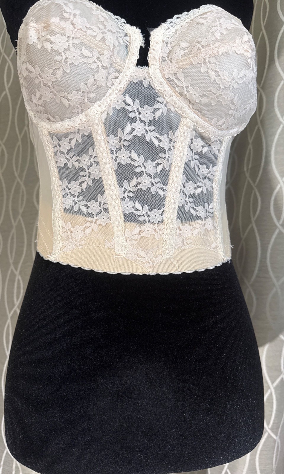 Vintage Lace Bustier Young Smoothie Backless Strapless Longline Cream 30 32