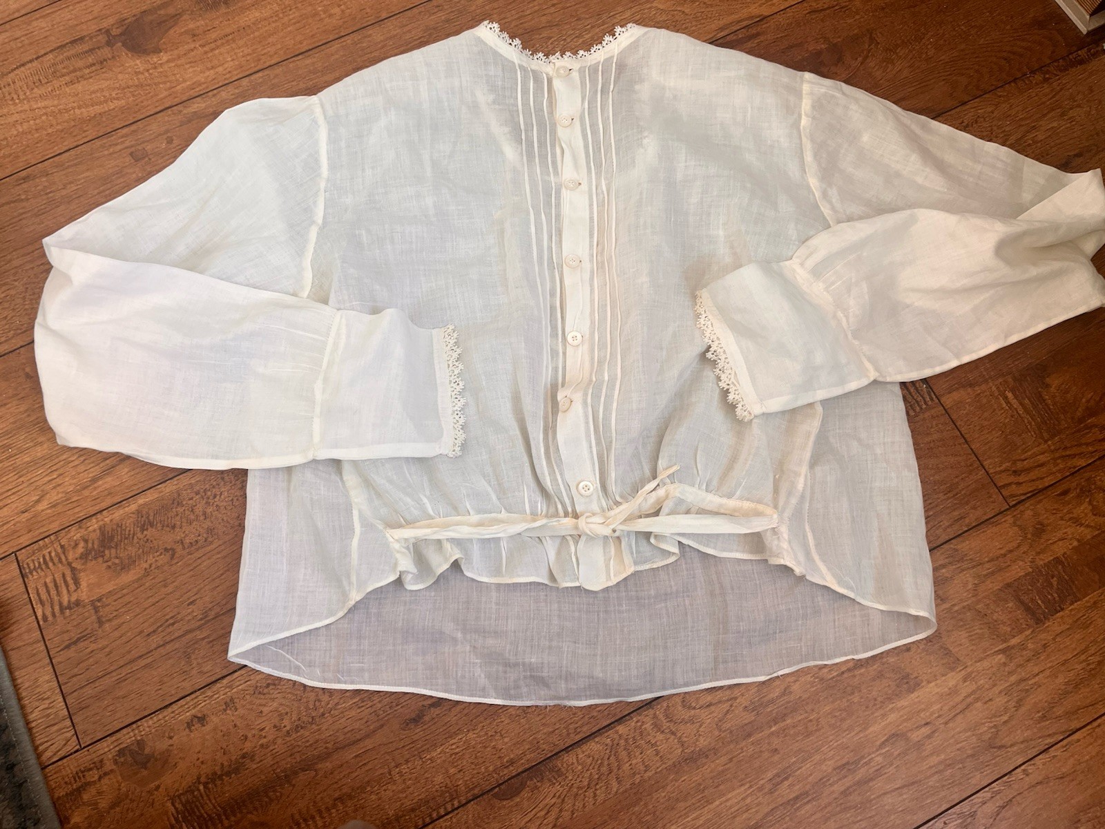 Authentic Victorian woman&rsquo;s blouse, Open Embroidery Bust 40” Length 17”