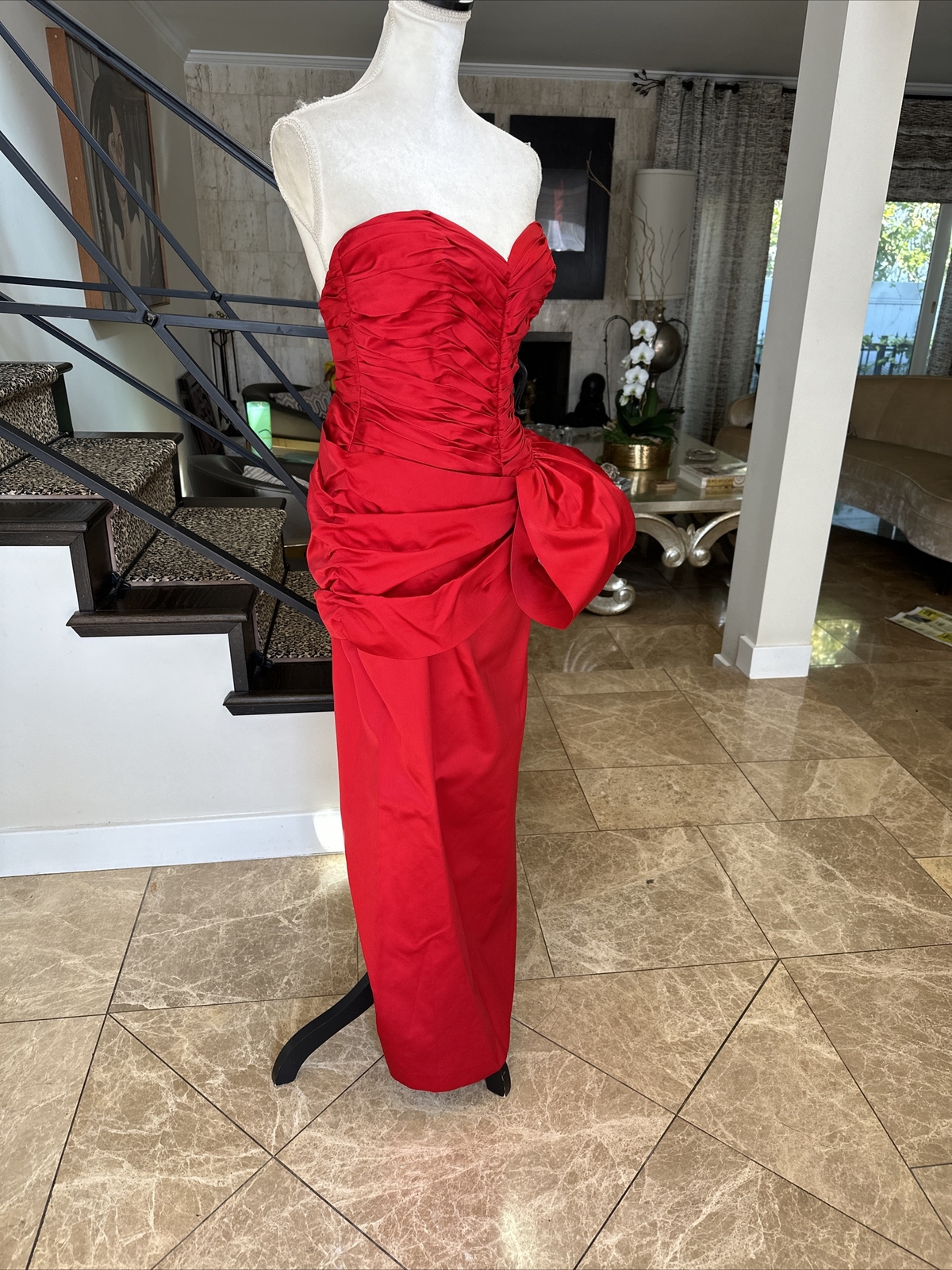 Vicky Tiel Rare Iconic 80s Red Silk Satin Boned Ruched Bustier Column Gown 4