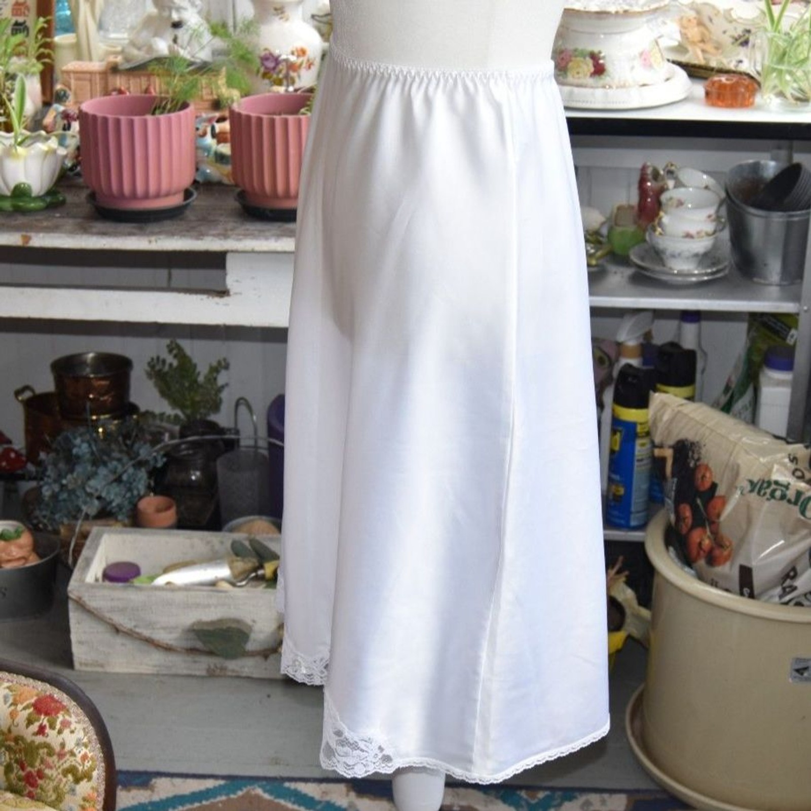 Vintage 1970s Maidenform White Something Special Half Slip Lace Hem ILGWU USA S