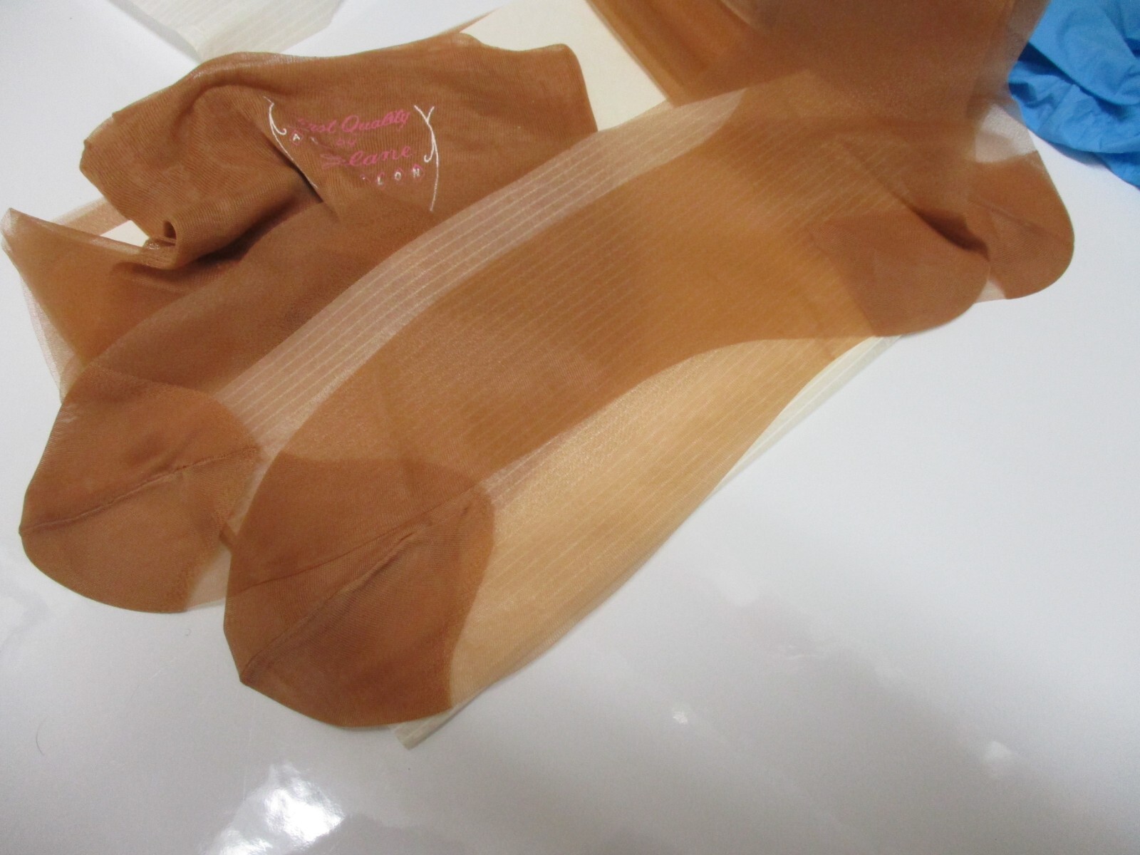 1PR VINTAGE HARLANE RHT SHEER MICRO MESH NYLON STOCKINGS SIZE 11 LONG 36&Prime; BEIGE