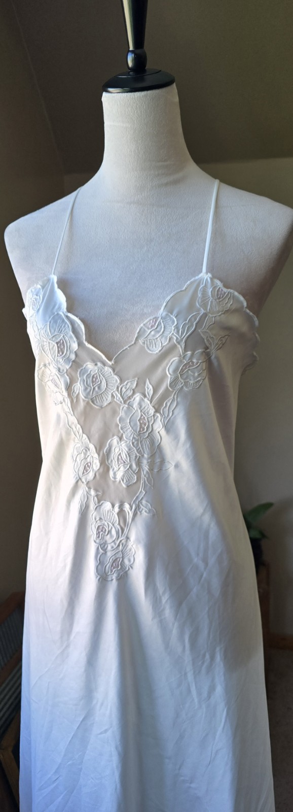 Vintage Natori White Full Length Nightgown Floral Applique Slip Dress Womens M