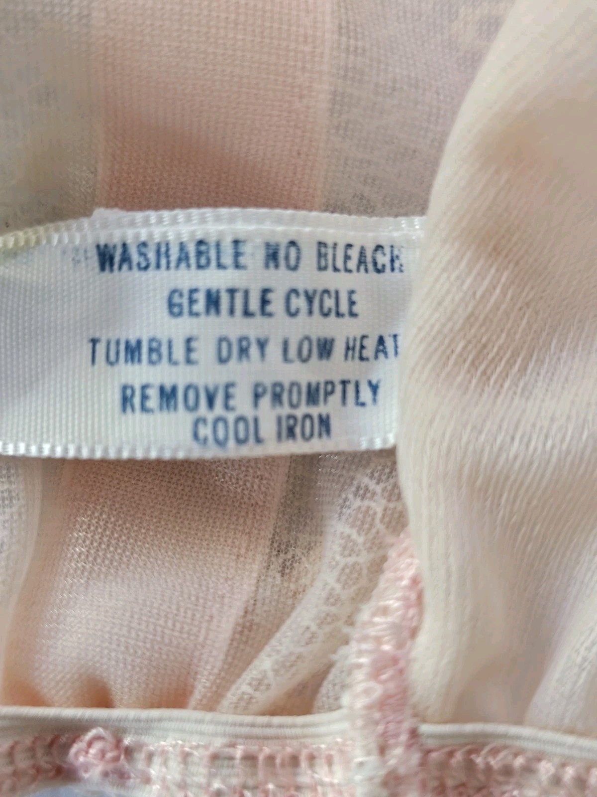 Vassarette Sheer Nylon Bikini Panties Peach Lace Front Size 6 USA