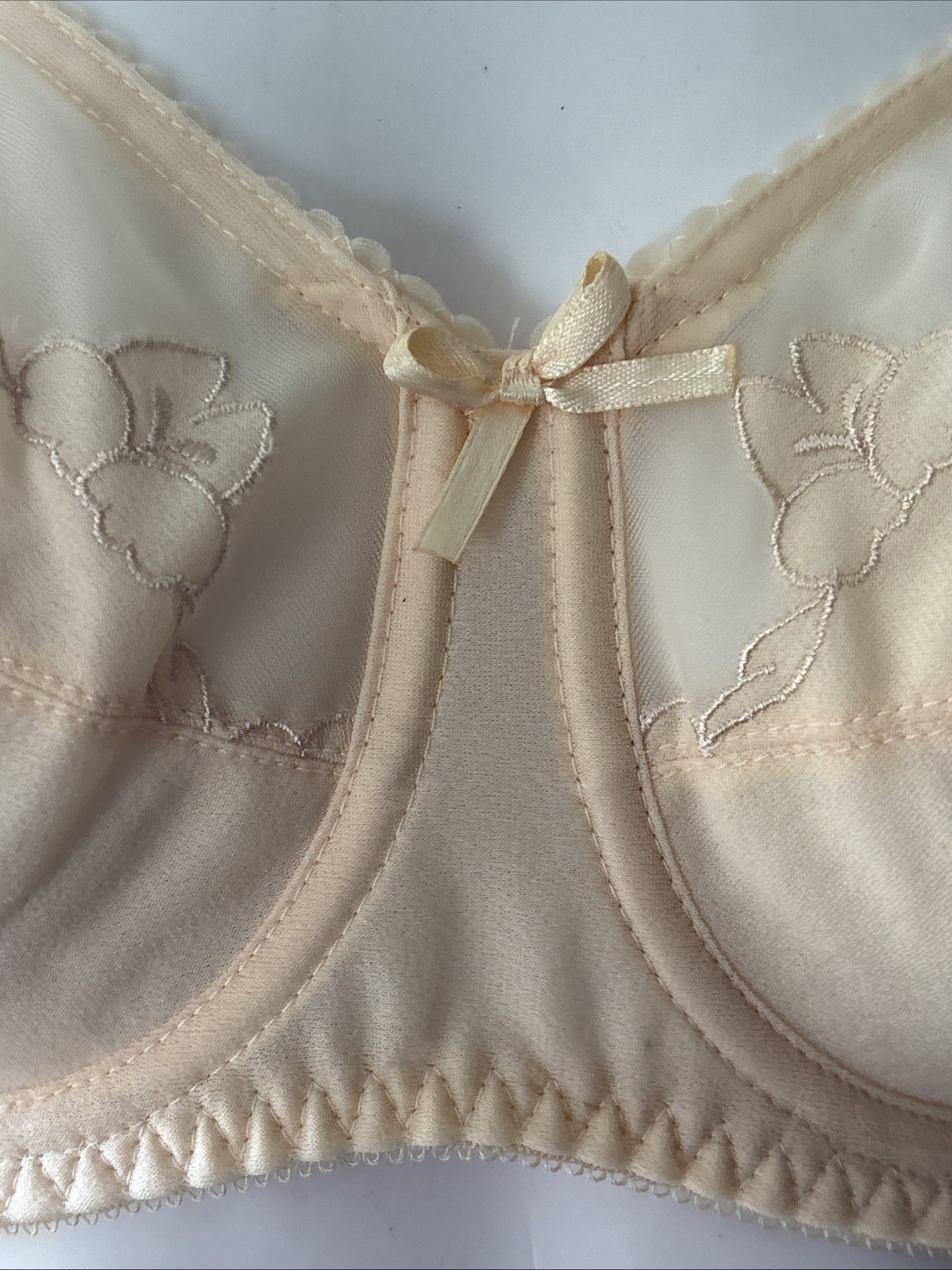 VTG Lingerie Bra BALI Union Made USA 36B Ivory Everyday Underwire EUC