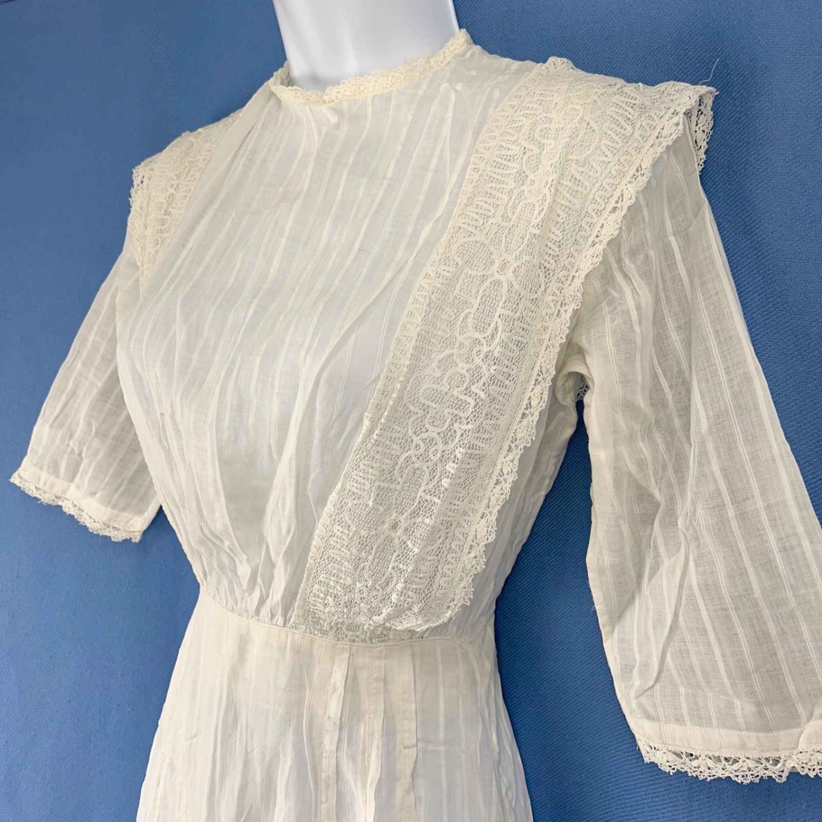 Antique Early 20th Century Sheer White Cotton Tea Gown Pintuck Pleats, Lace