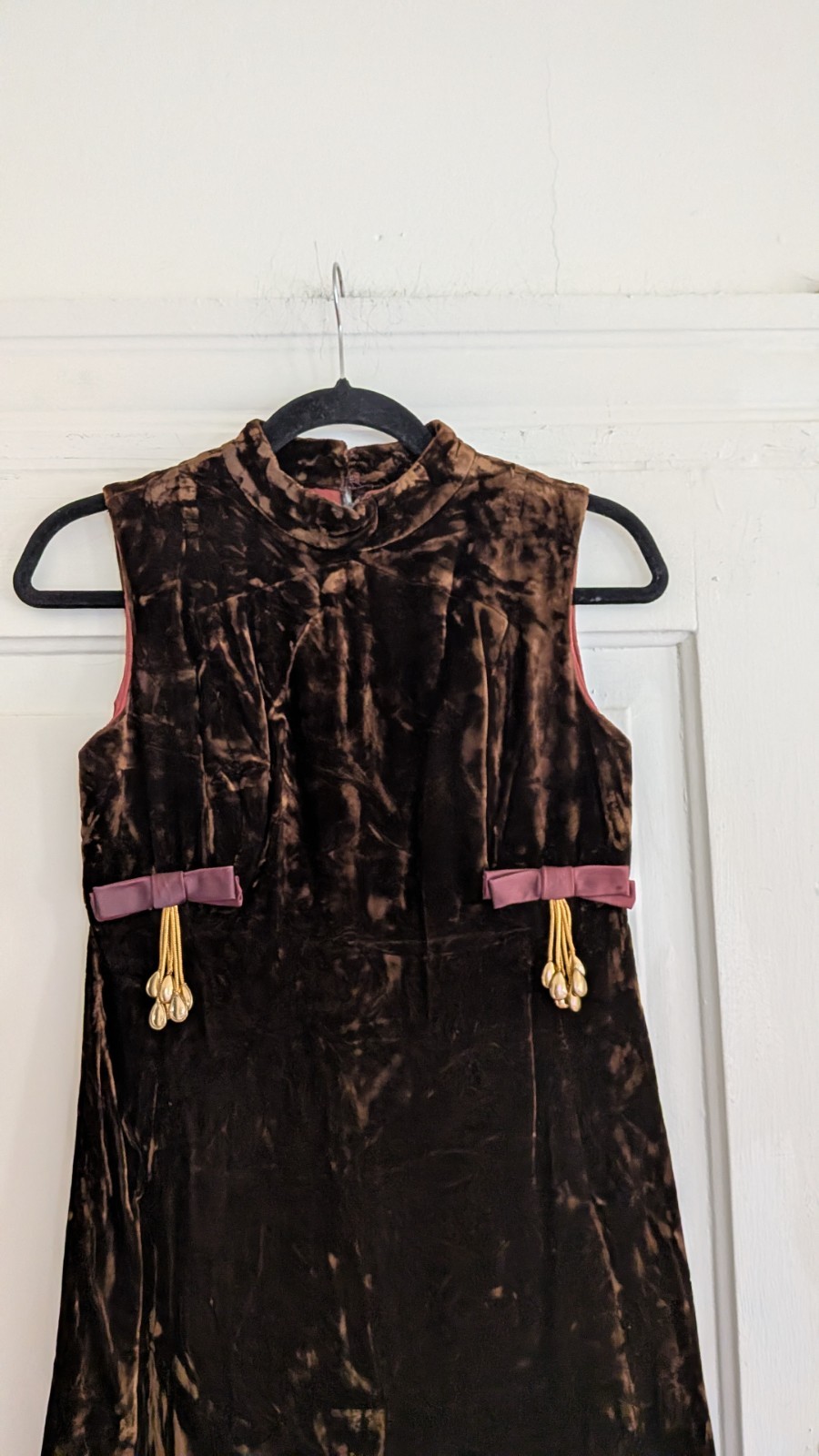 Vintage circa 1960&rsquo;s-70&rsquo;s Women&rsquo;s Chocolate Brown Crushed Velvet Mini Dress S