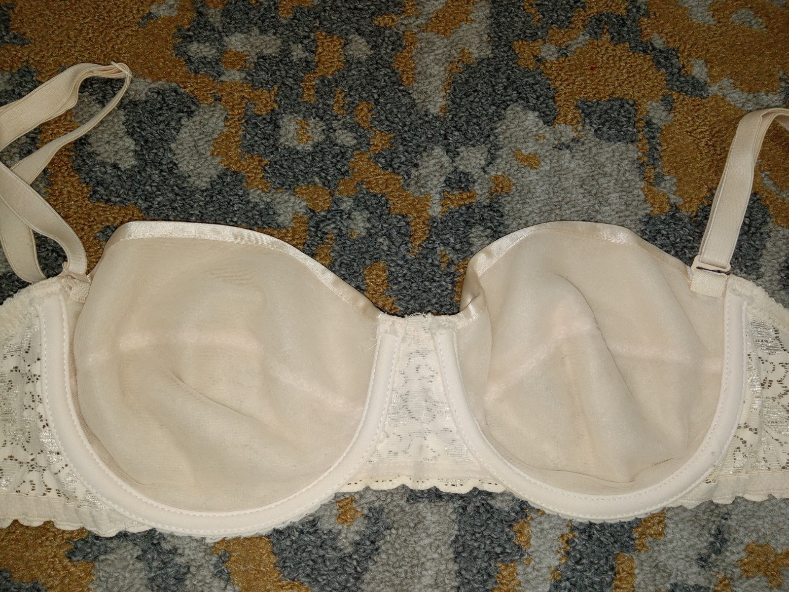 Vtg Maidenform 8322 Rendezvous Lined Bra Satin & Lace 38B Wired USA Convertible