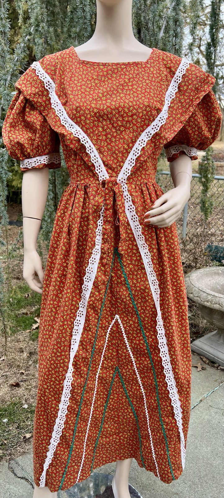 VINTAGE 1970&rsquo;s BURNT ORANGE COTTON PRAIRIE MAXI DRESS W/ FLORAL PRINT