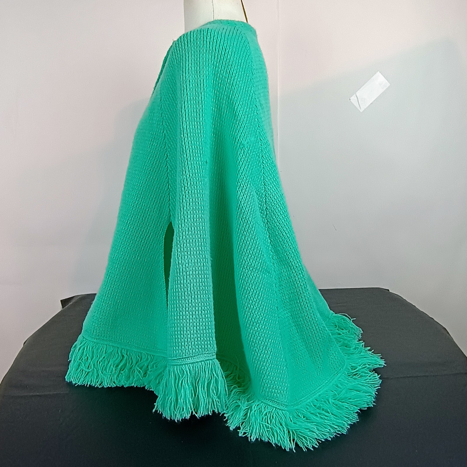 Vtg Carol Brent Mint Green Button Sweater Cape Poncho RUNS SMALL Montgomery Ward