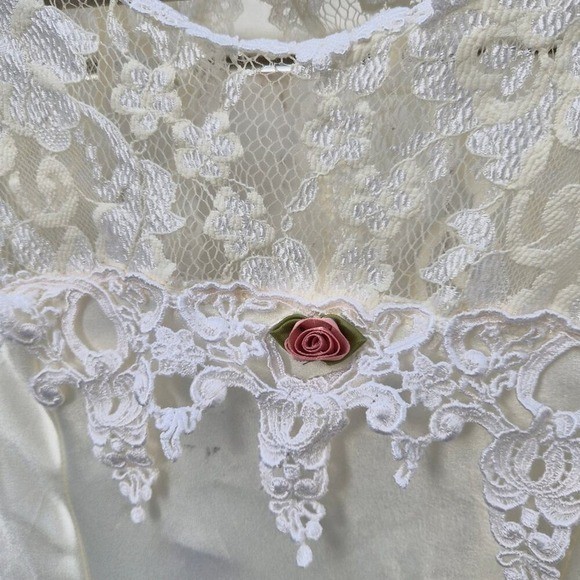 Pauline&rsquo;s Trousseau Vintage Lace Satin gown Cream Coquette Cottagecore