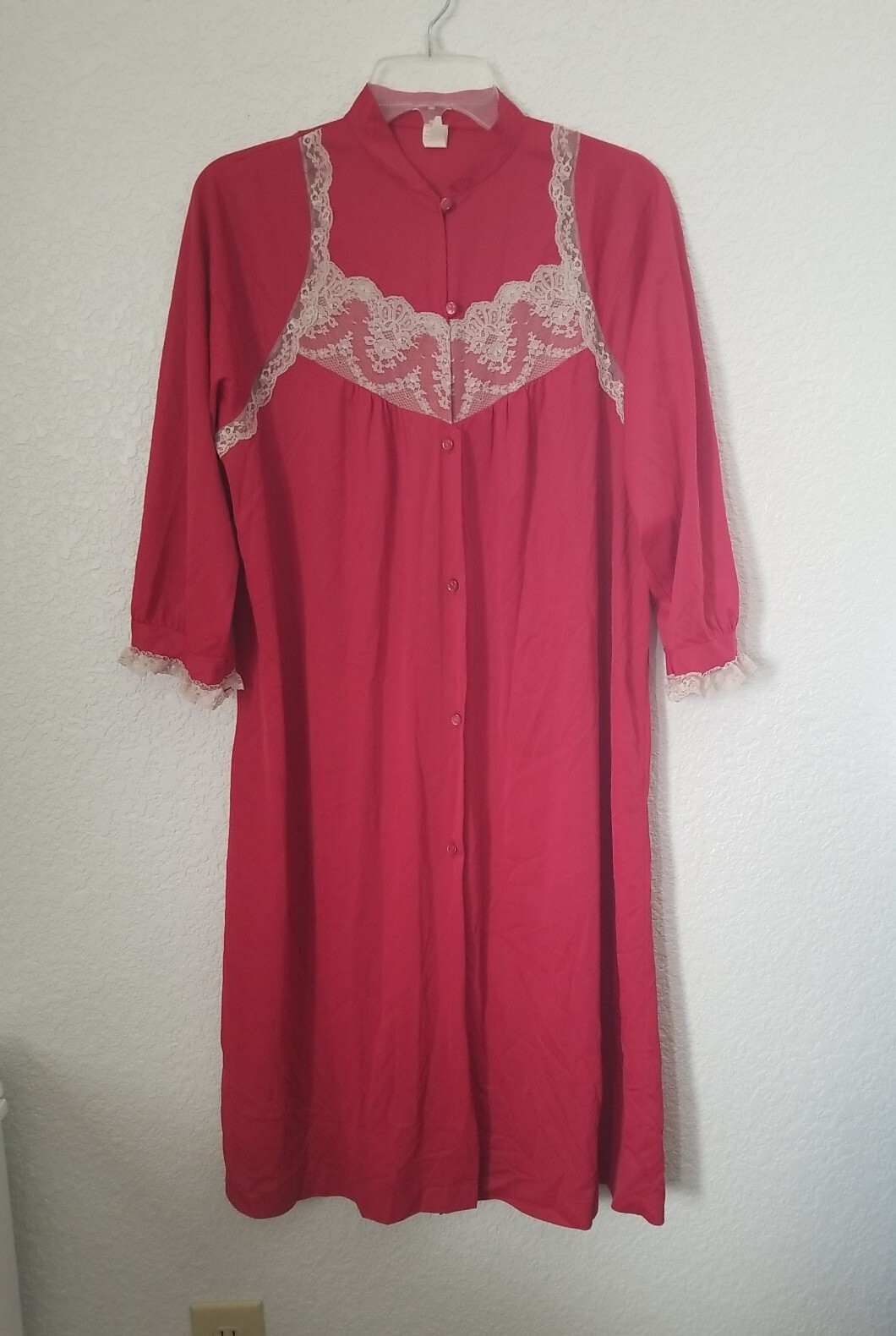 Vintage Red Texsheen Lacey long sleeve Lingerie Long Robe Nightgown Size L Used
