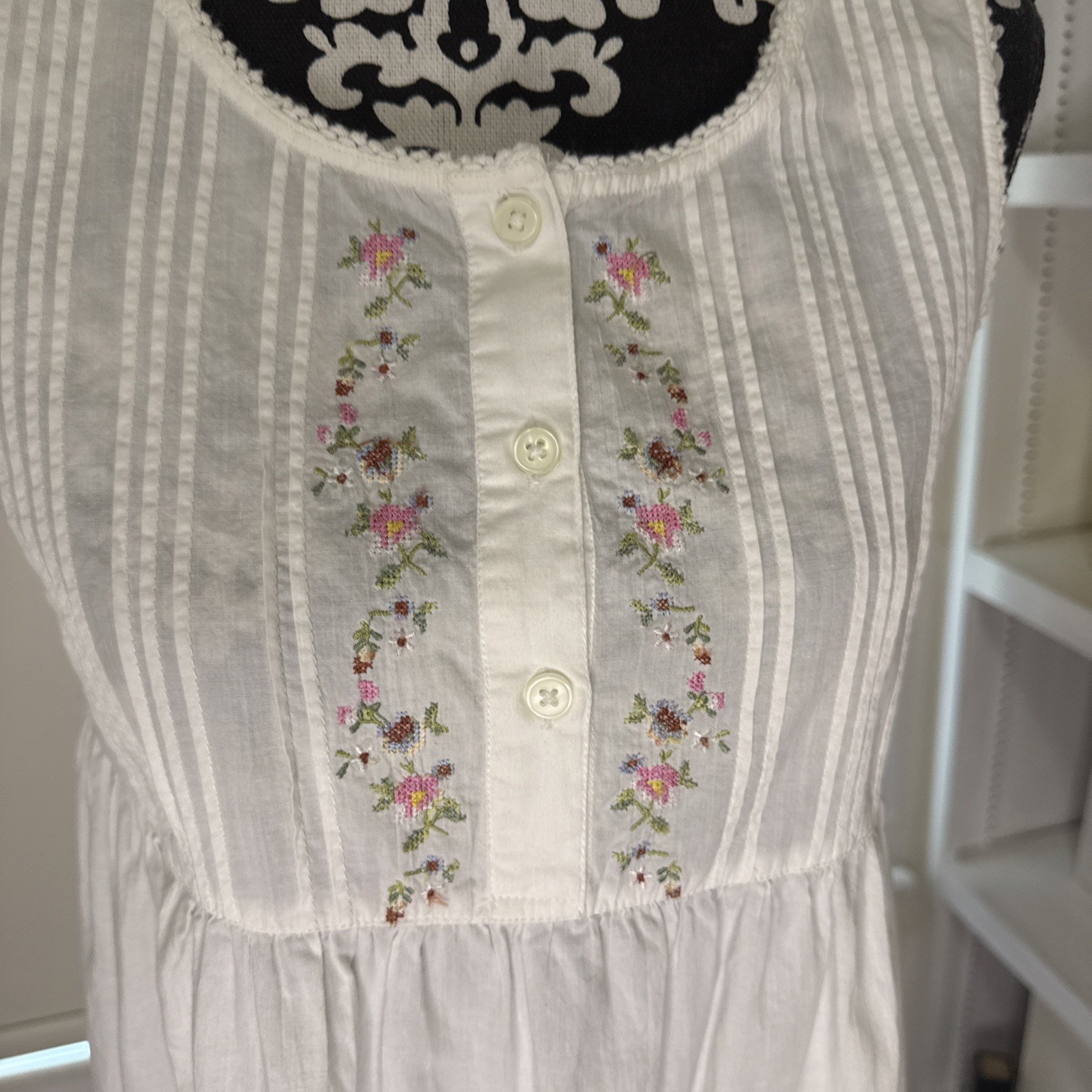Gilligan O&rsquo;Malley Nightgown Small White Cottagecore Embroidered Pintuck Vtg