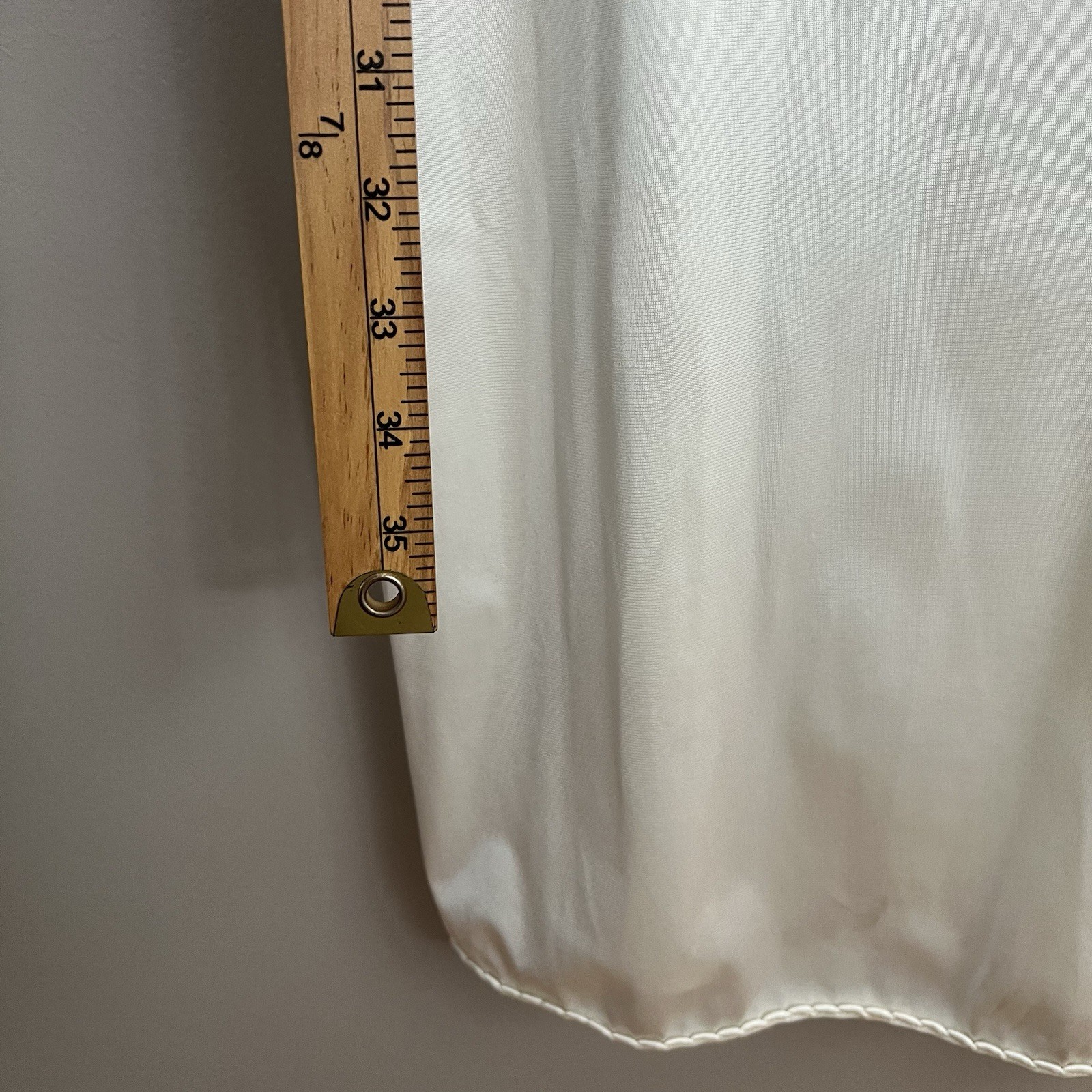 Vintage Slip SIZE SMALL 32 White Classic Nylon VANITY FAIR formal