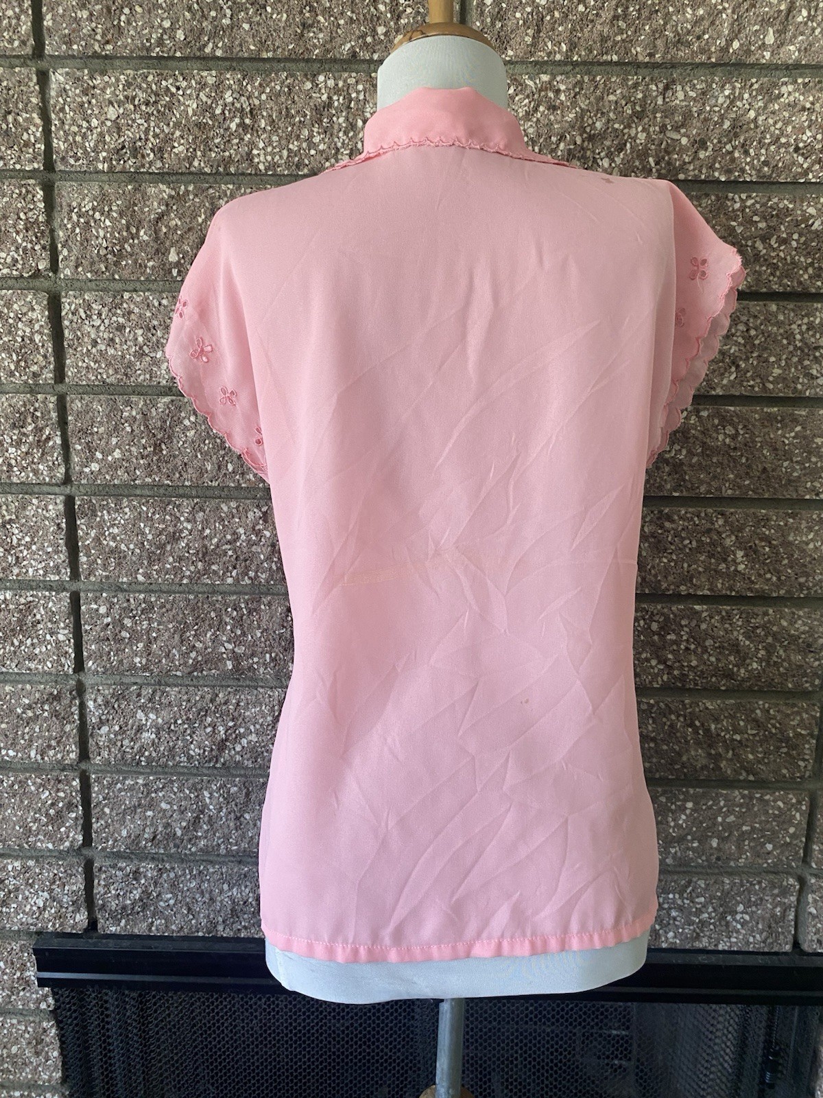 Vintage 1960s Pink Blouse Polyester Floral Embroidered Button Up Shirt Size M