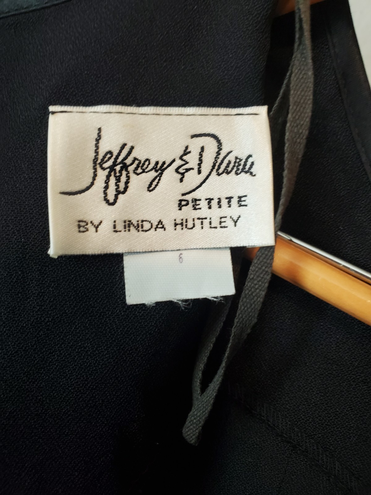 Vintage Jeffrey & Dara Petite Black Pleated Dress Shoulder Pads USA 6