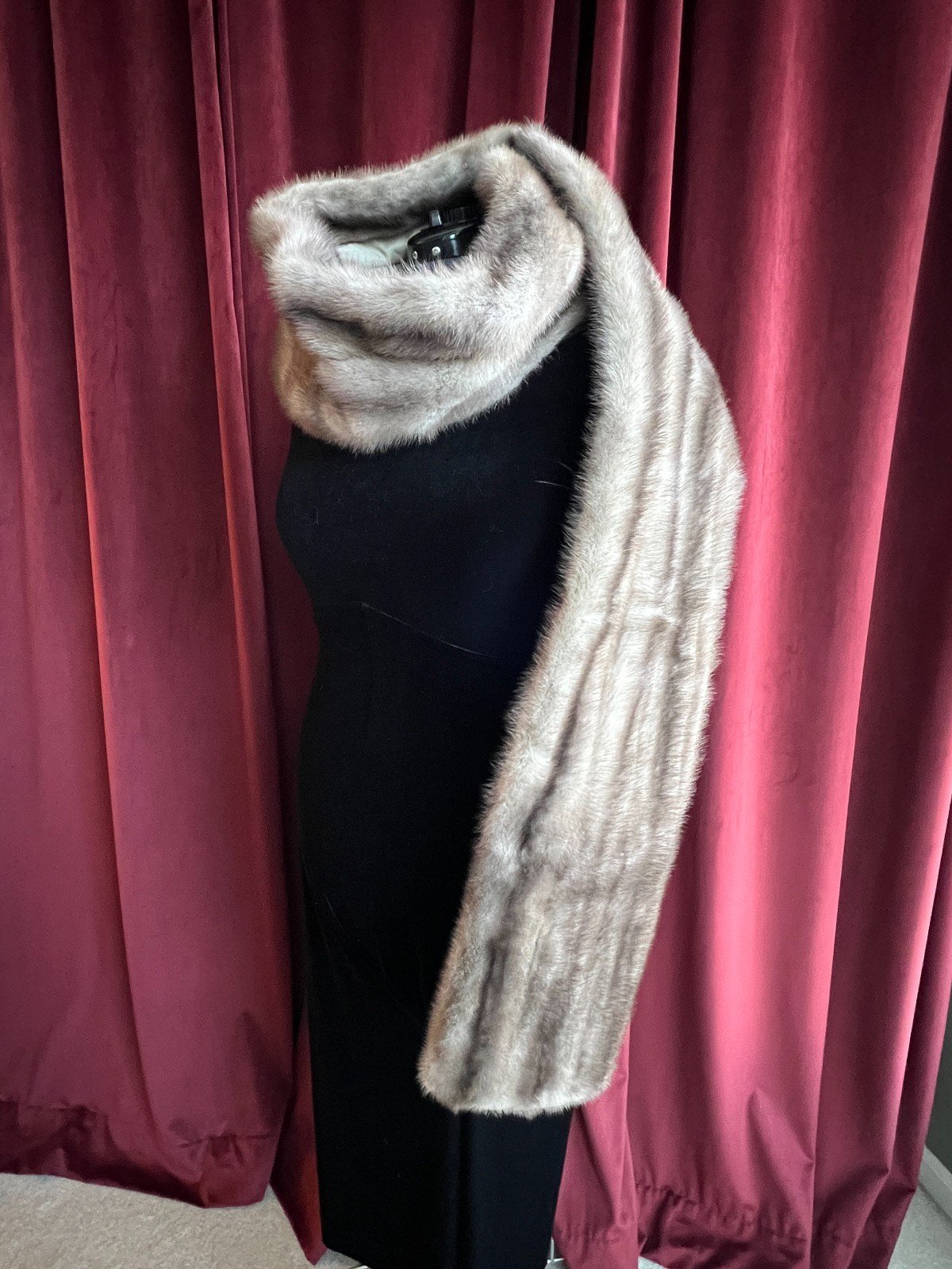 Hattie Carnegie • Fur Stole • Hollywood Length • Vintage Designer Couture