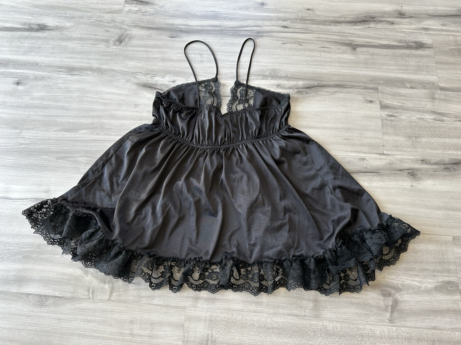 VTG Flair Frilly Front Tie Closure Lingerie Top Black Cami Teddy Sexy Nightie