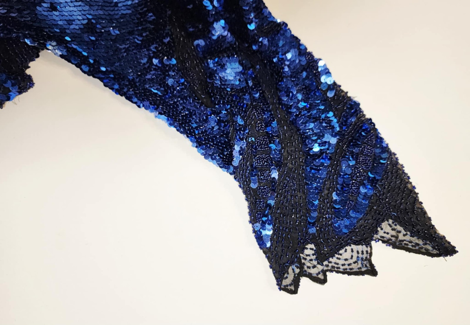 Vintage Oleg Cassini Black Tie Blue Sequin Flame Top XL Silk Beaded Trophy…