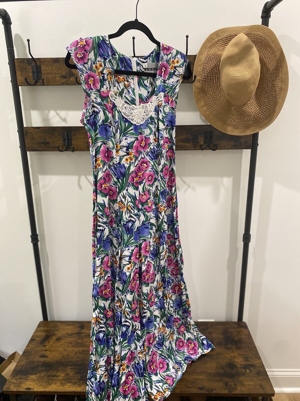 VINTAGE – 80’s Joni Blair floral jumpsuit, sz 7 (fits like a 6)