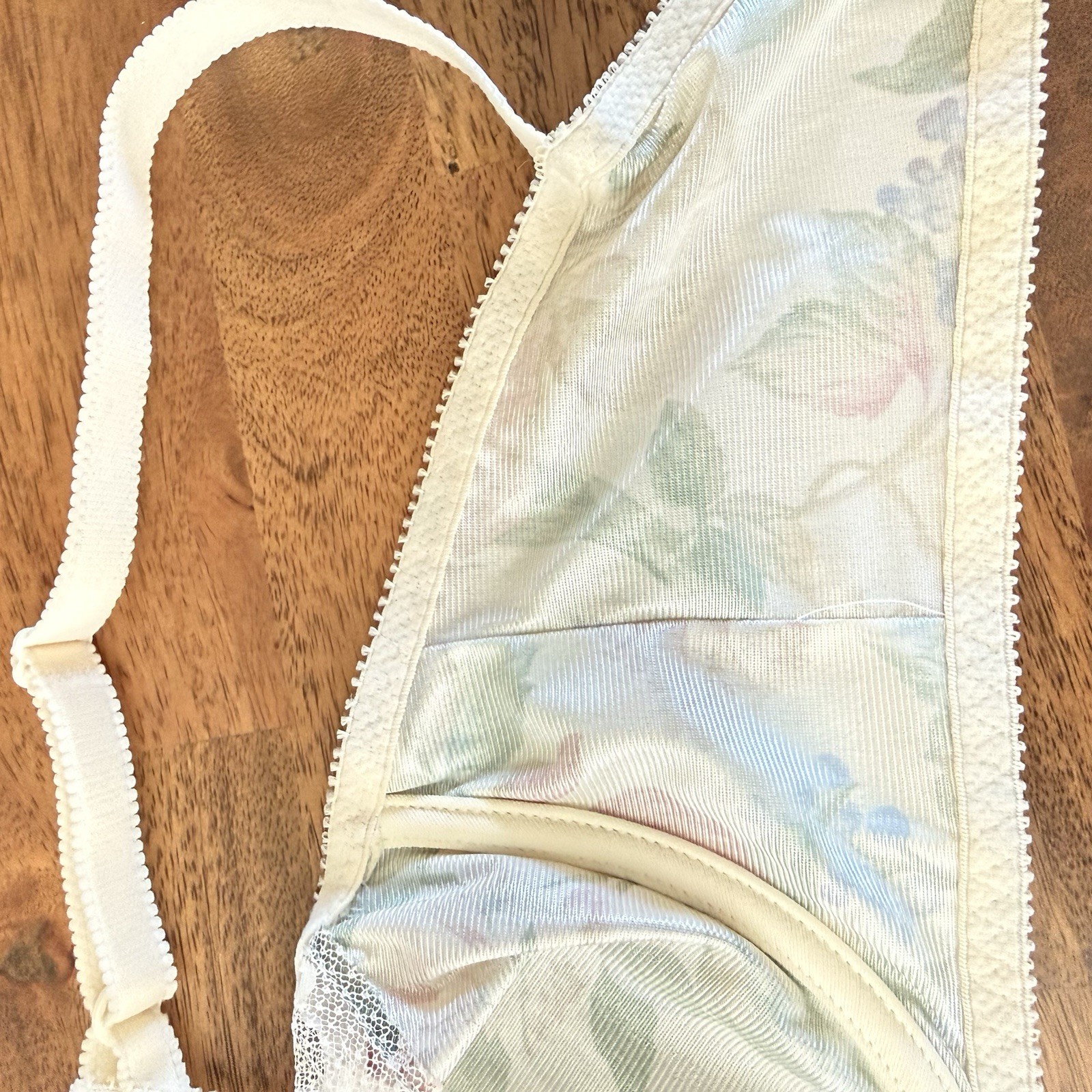 Vintage Maidenform Chantilly Bra 36D Lace Underwire Floral Silky Satin Unlined