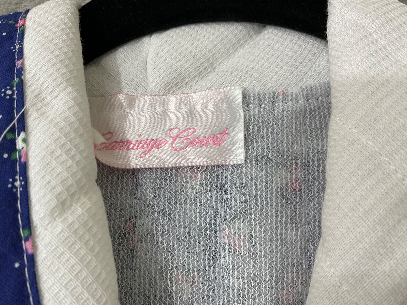 Vtg. Carriage Court Sears Quilted Floral Robe Size Small USA Made Cottage core