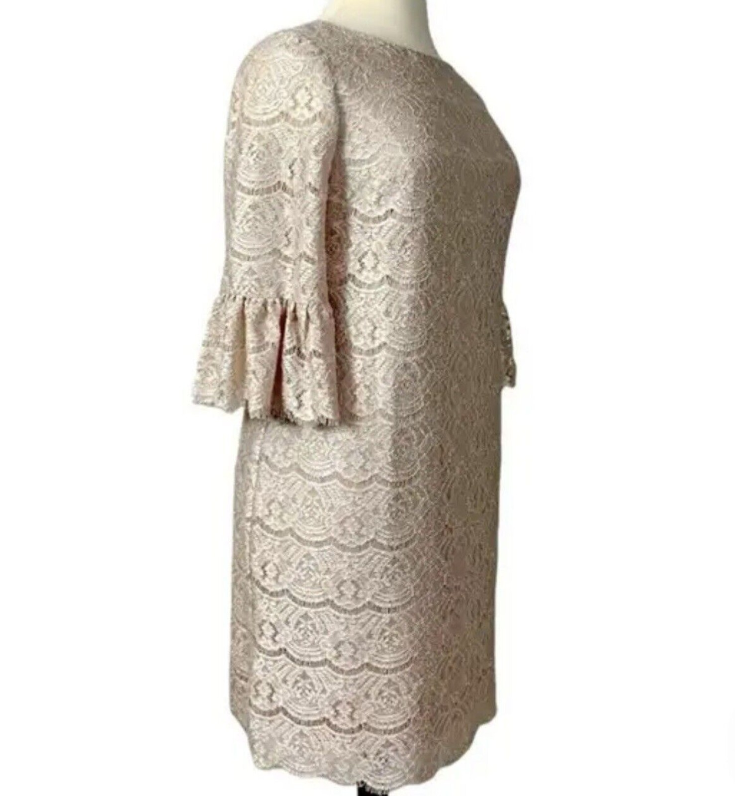 Jessica Howard 8 Cocktail Dress Beige Lace Sheath Dress 3/4 Bell Sleeve Stretch