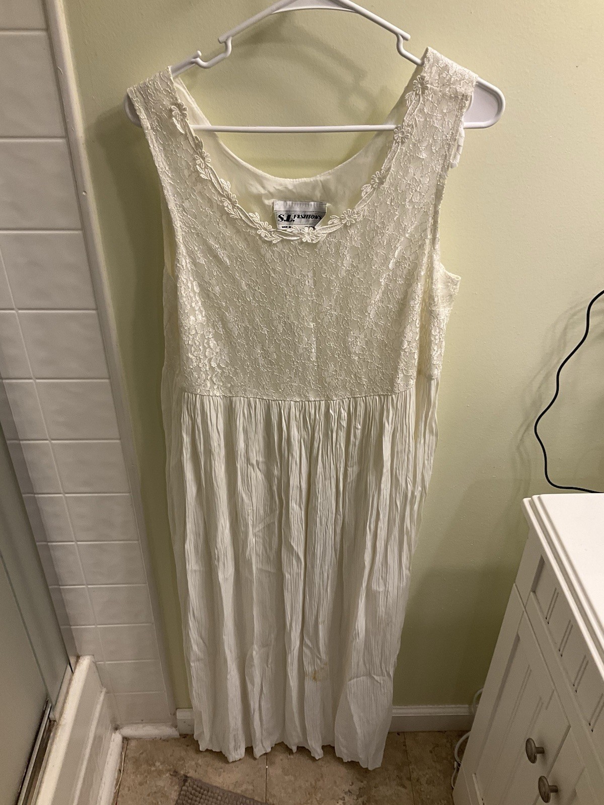 Vintage SL fashions ivory sleeveless maxi dress 12 lace floral bodice whimsy