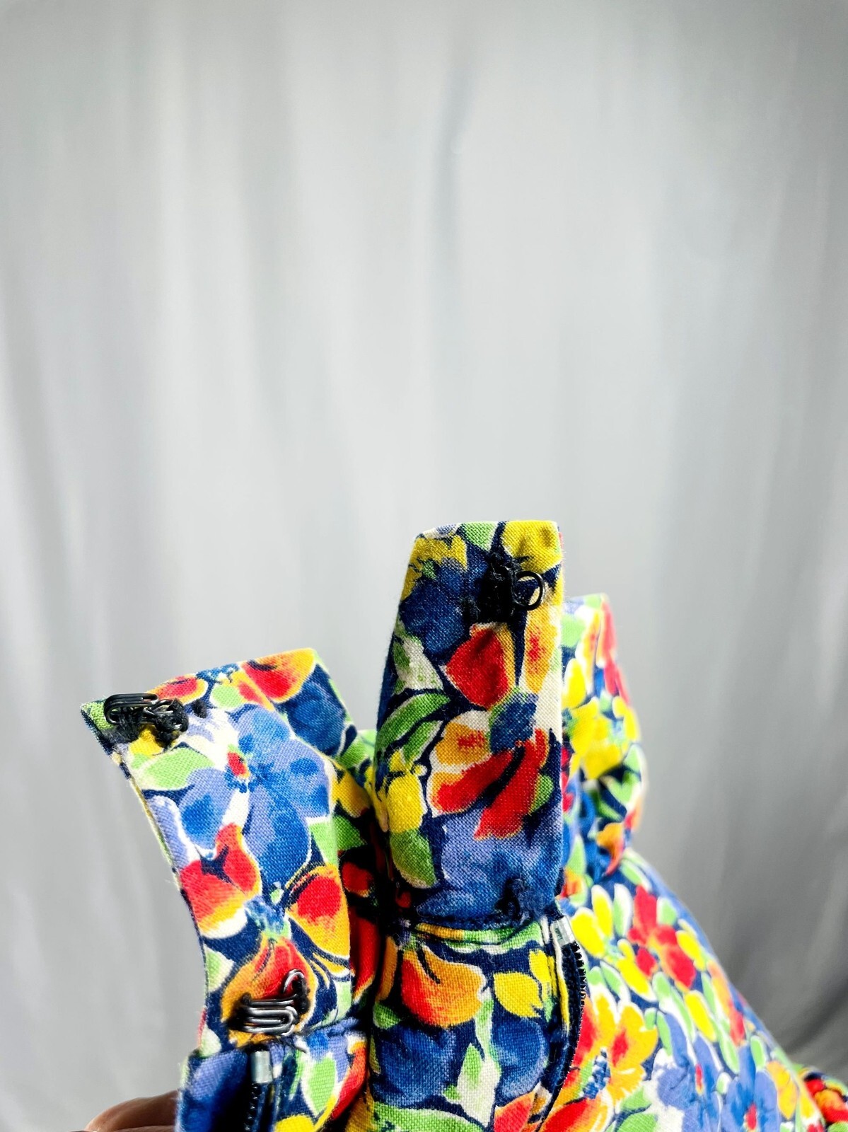 Vintage 80s Womens High Ruffle Neck Collar Flutter Sleeve Floral Dress 2 / XS