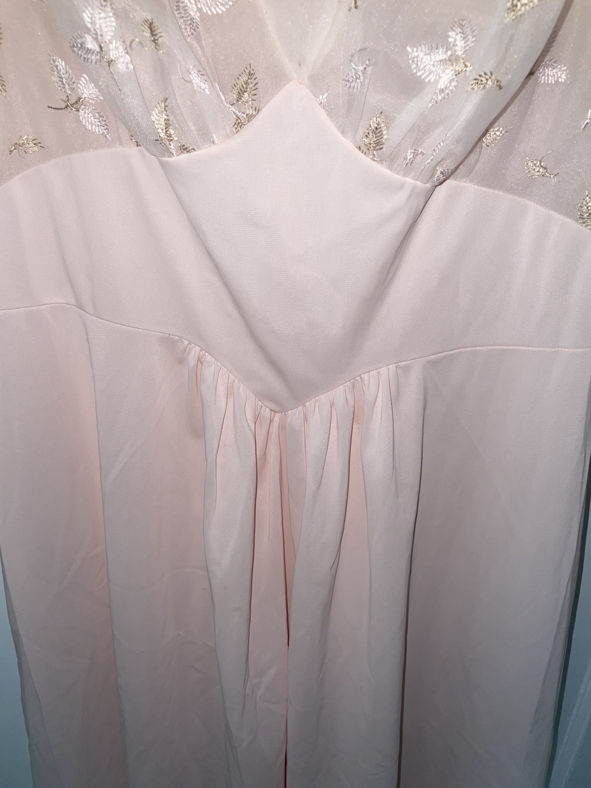 Vintage Vanity Fair Womens Full Length Embroidered Bust Nightgown Blush Pink 38
